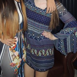 Winter paisley dress w/ flowy sleeves & lace trim